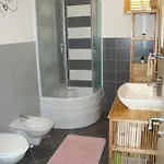 With Parking Space - 15672 קרס