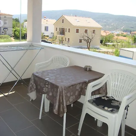 Apartament With Parking Space - 15672 Cres